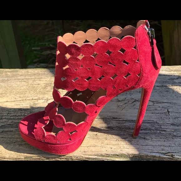 Alaia Red Suede Scalloped CutOut Heel,Size-38.5 - Picture 6 of 16